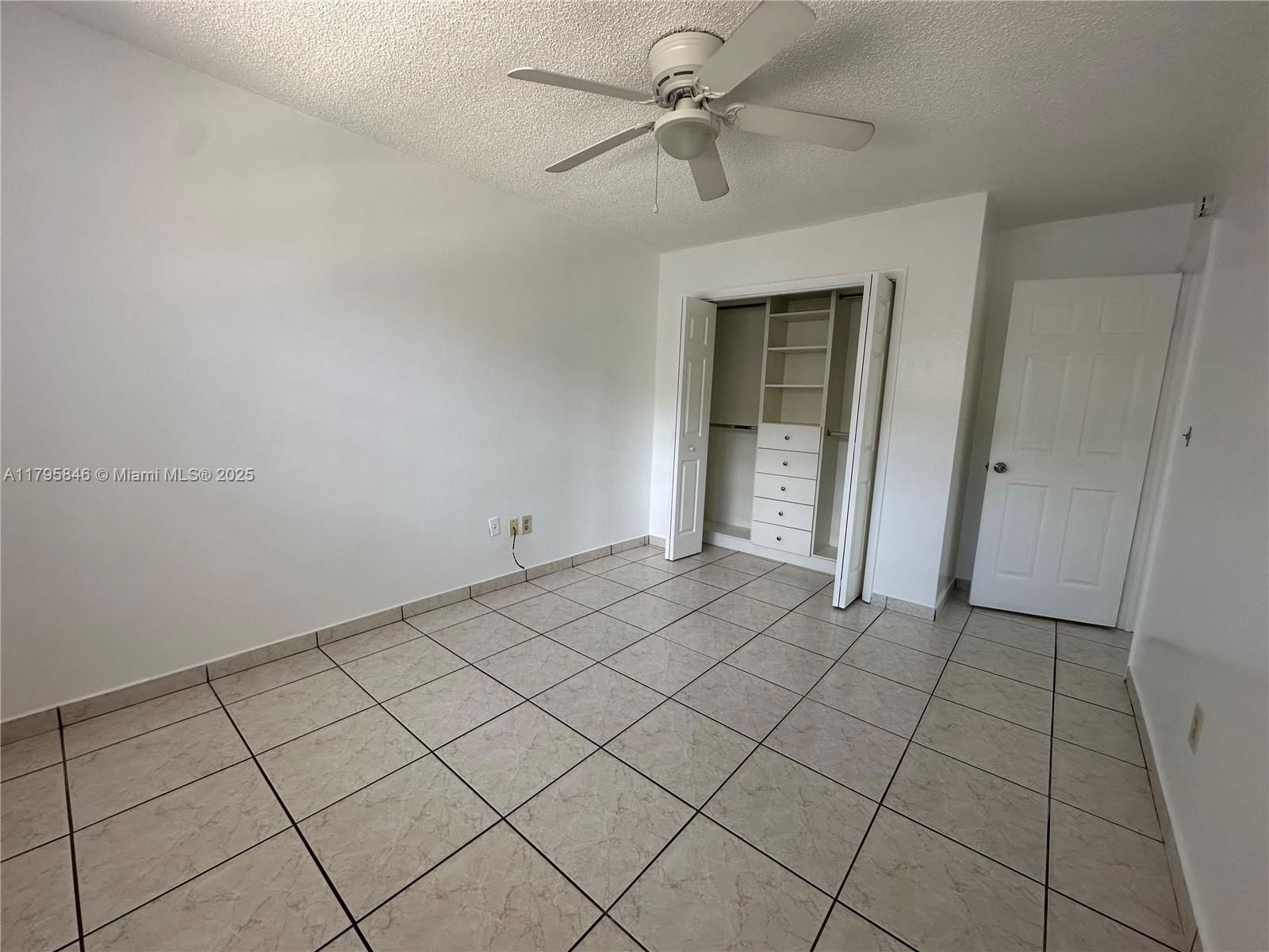 Real estate property located at 4776 10th Ave, Miami-dade, Ingleside Park, Hialeah, FL