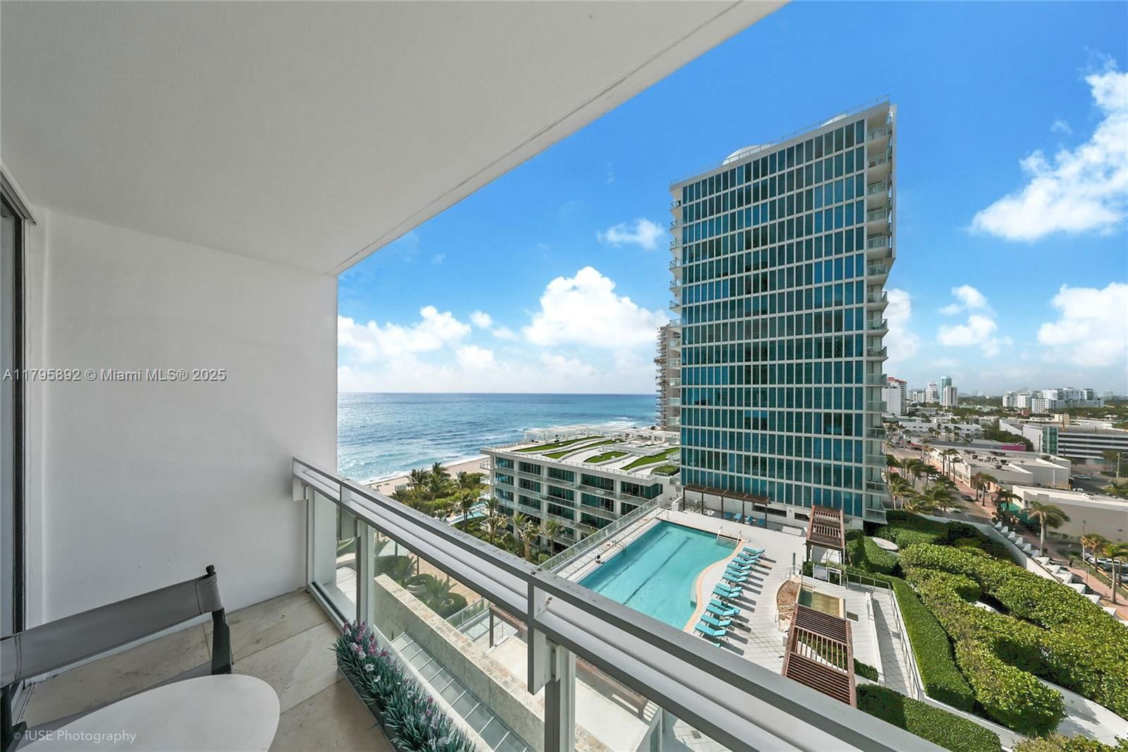 Real estate property located at 6801 Collins Ave #1111, Miami-dade, Central Carillon Beach Co, Miami Beach, FL