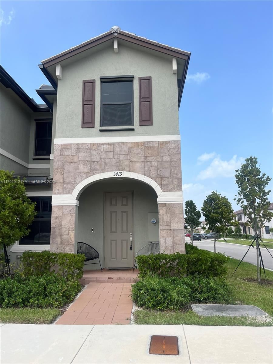 Real estate property located at 3413 113th St, Miami-dade, Aquabella North, Hialeah, FL