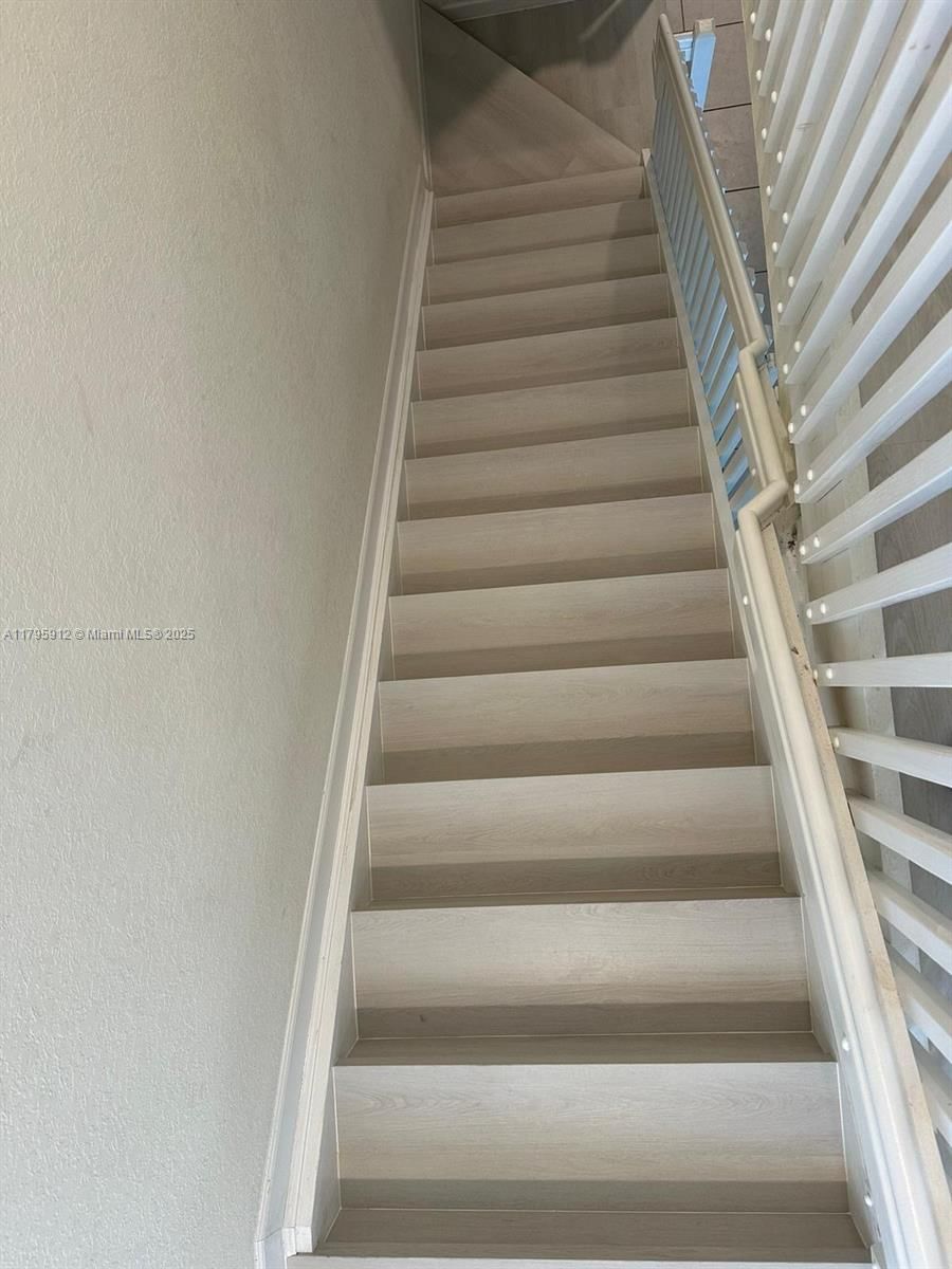 Real estate property located at 3413 113th St, Miami-dade, Aquabella North, Hialeah, FL