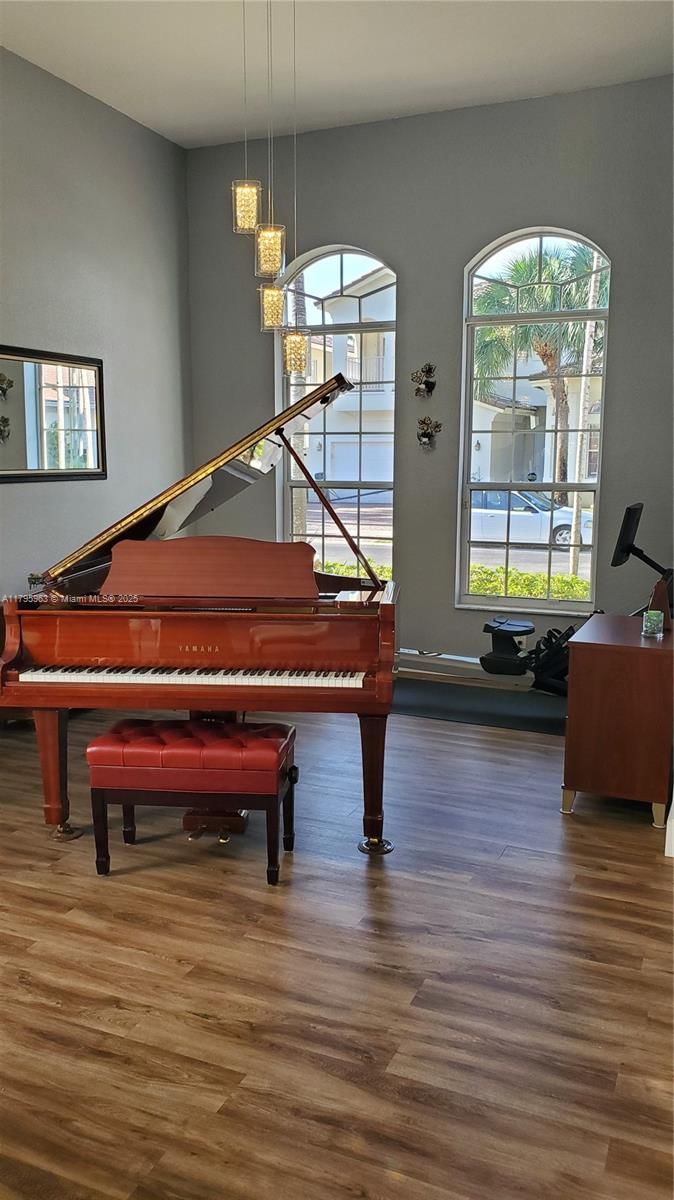 Real estate property located at 7310 17th Ct, Broward, Walnut Creek Replat No 1, Pembroke Pines, FL