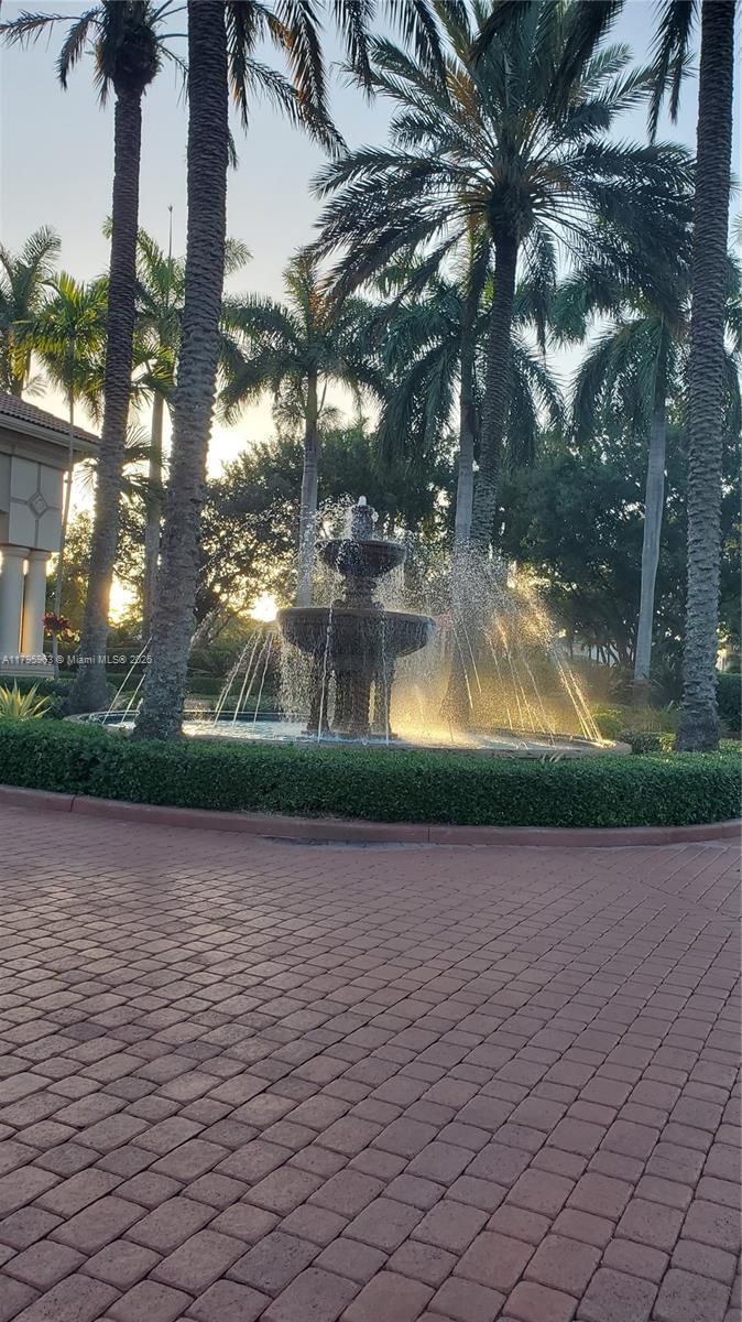Real estate property located at 7310 17th Ct, Broward, Walnut Creek Replat No 1, Pembroke Pines, FL