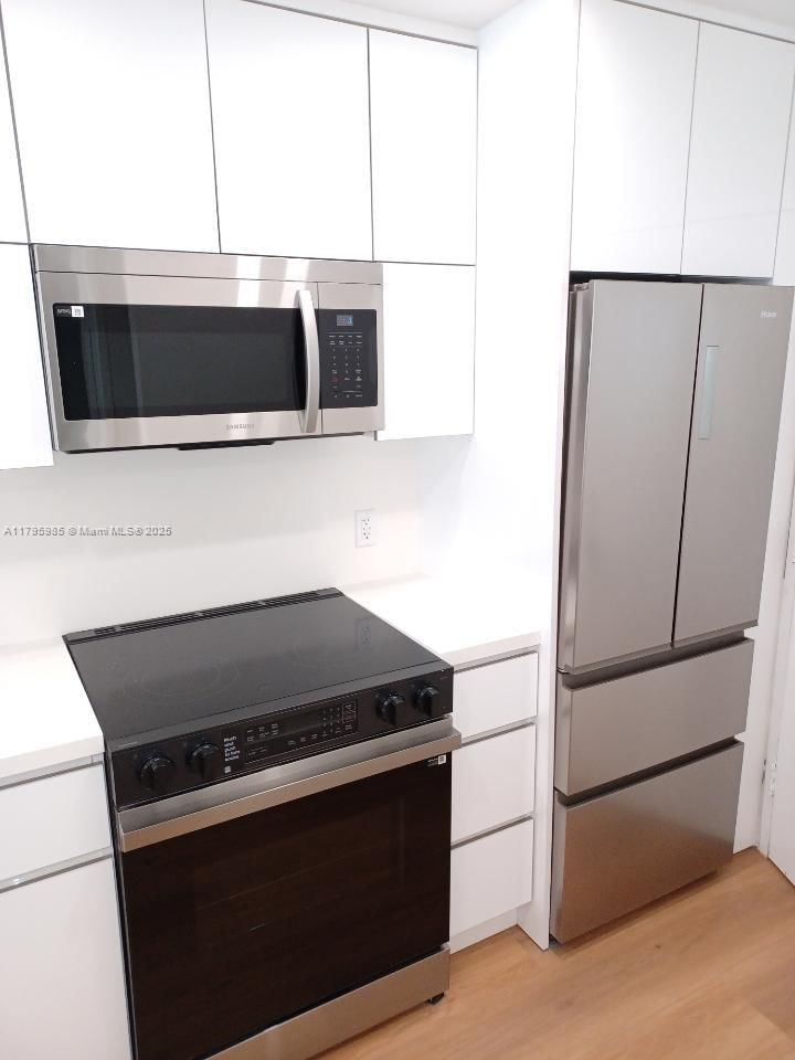 Real estate property located at 2899 Collins Ave #1218, Miami-dade, Triton Tower Condo, Miami Beach, FL