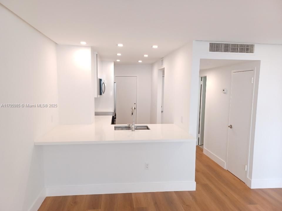 Real estate property located at 2899 Collins Ave #1218, Miami-dade, Triton Tower Condo, Miami Beach, FL