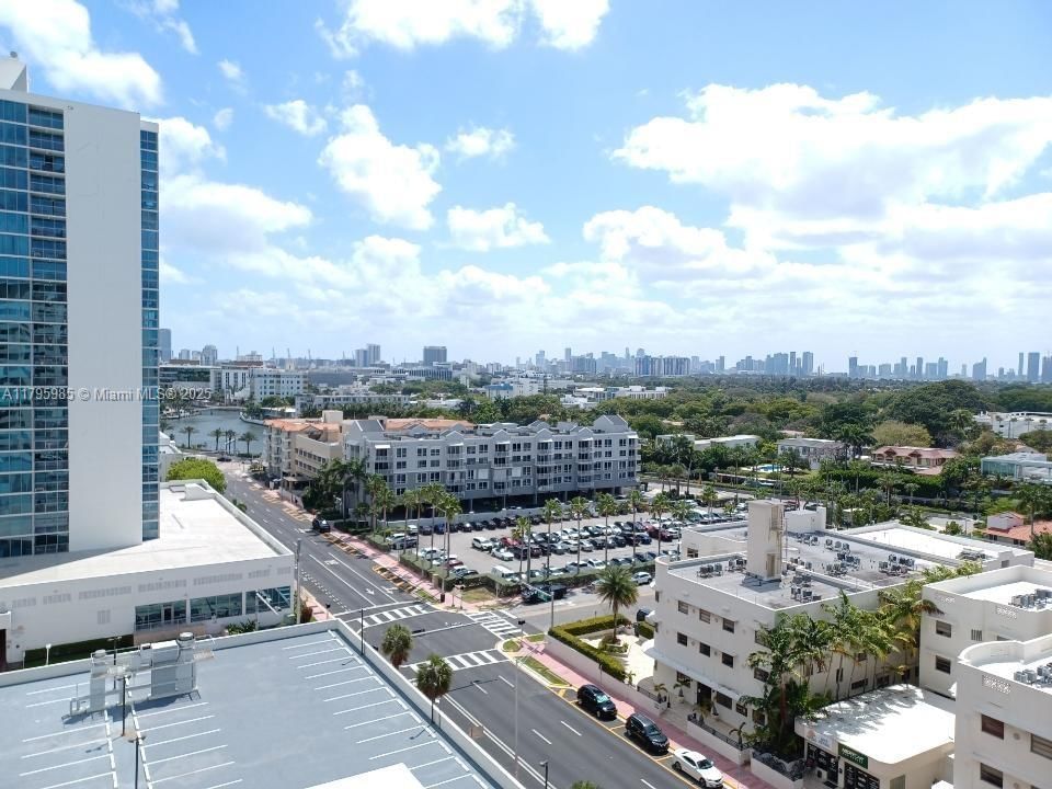 Real estate property located at 2899 Collins Ave #1218, Miami-dade, Triton Tower Condo, Miami Beach, FL