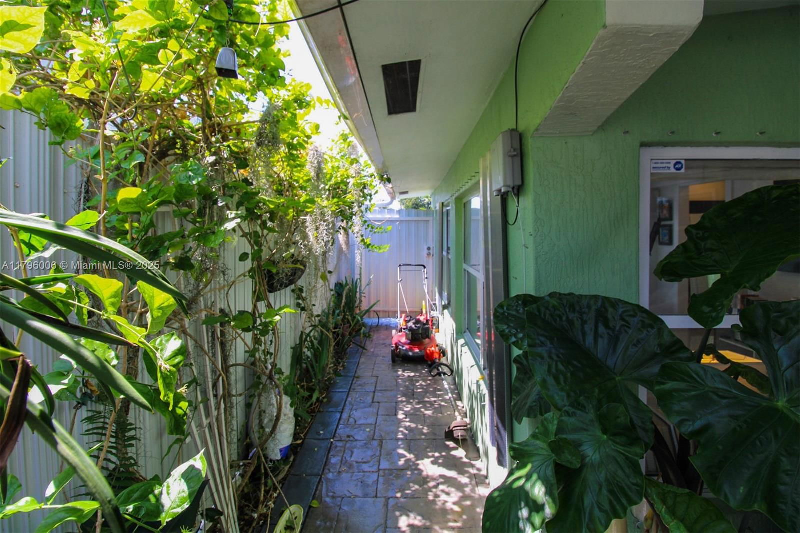 Real estate property located at 7691 15th Ct, Broward, Boulevard Heights Sec 8, Pembroke Pines, FL