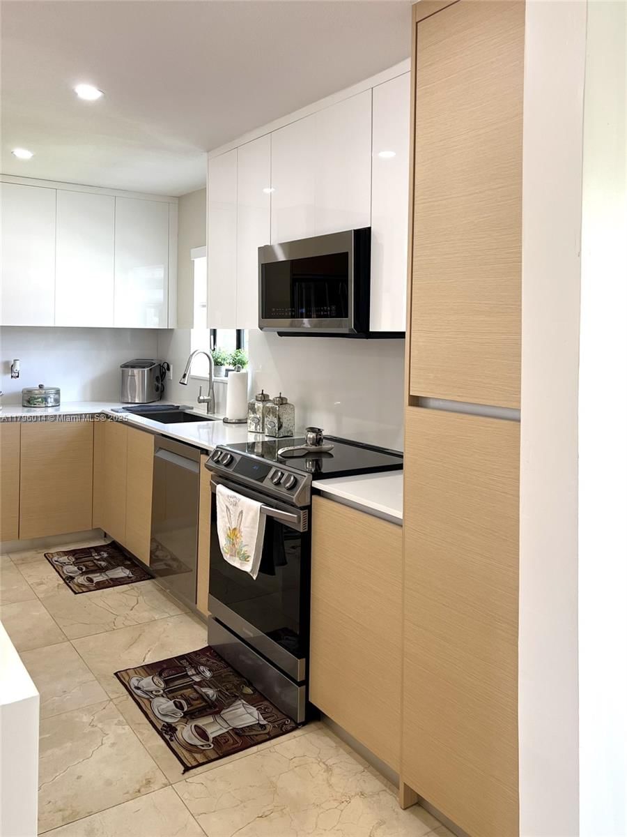 Real estate property located at 8818 16th Street, Miami-dade, Coral Park Estates Sec 1, Miami, FL