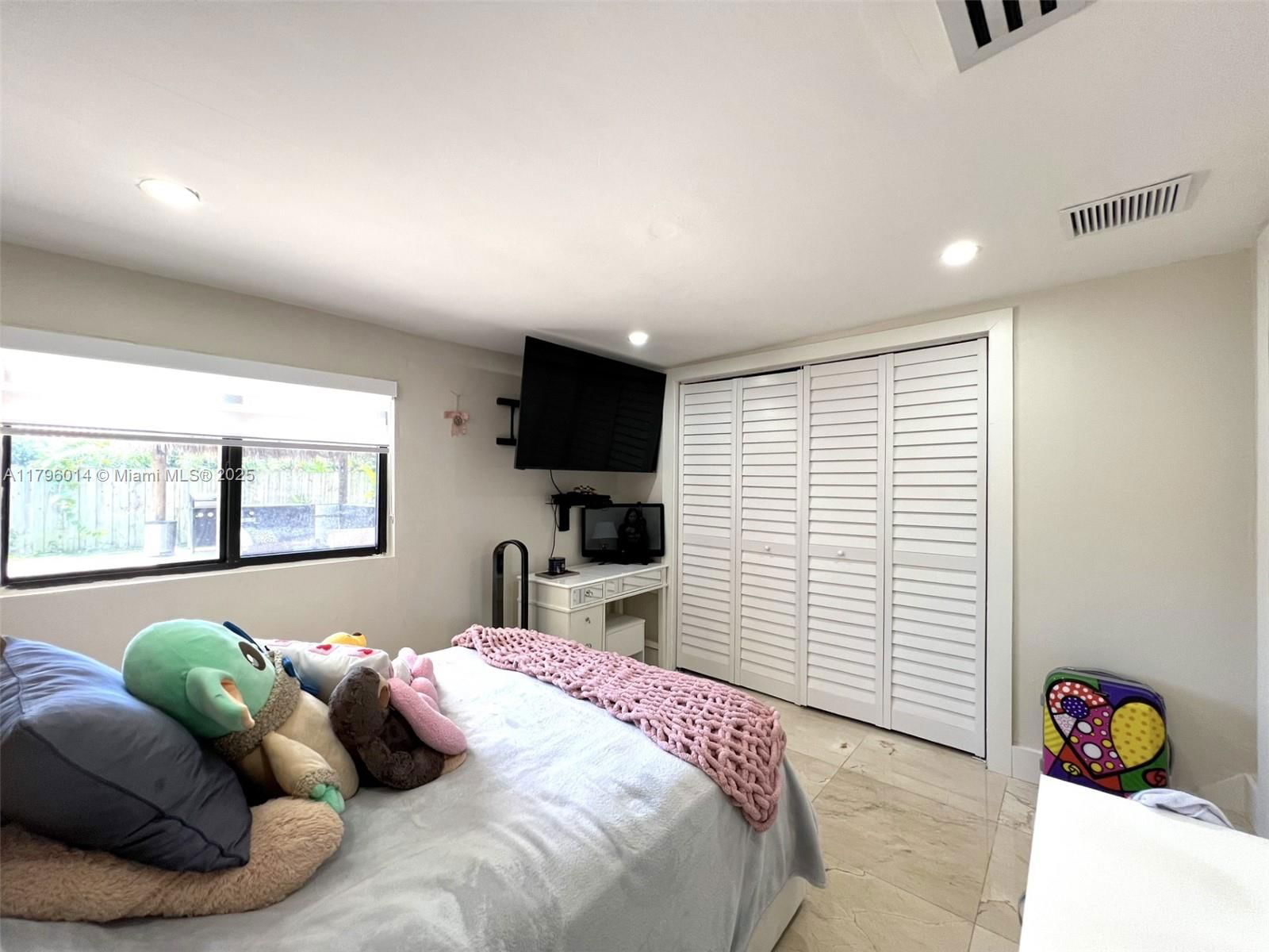 Real estate property located at 8818 16th Street, Miami-dade, Coral Park Estates Sec 1, Miami, FL