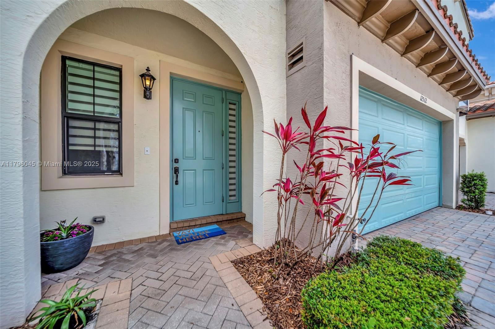 Real estate property located at 12512 32nd Mnr, Broward, Sawgrass Lakes, Sunrise, FL