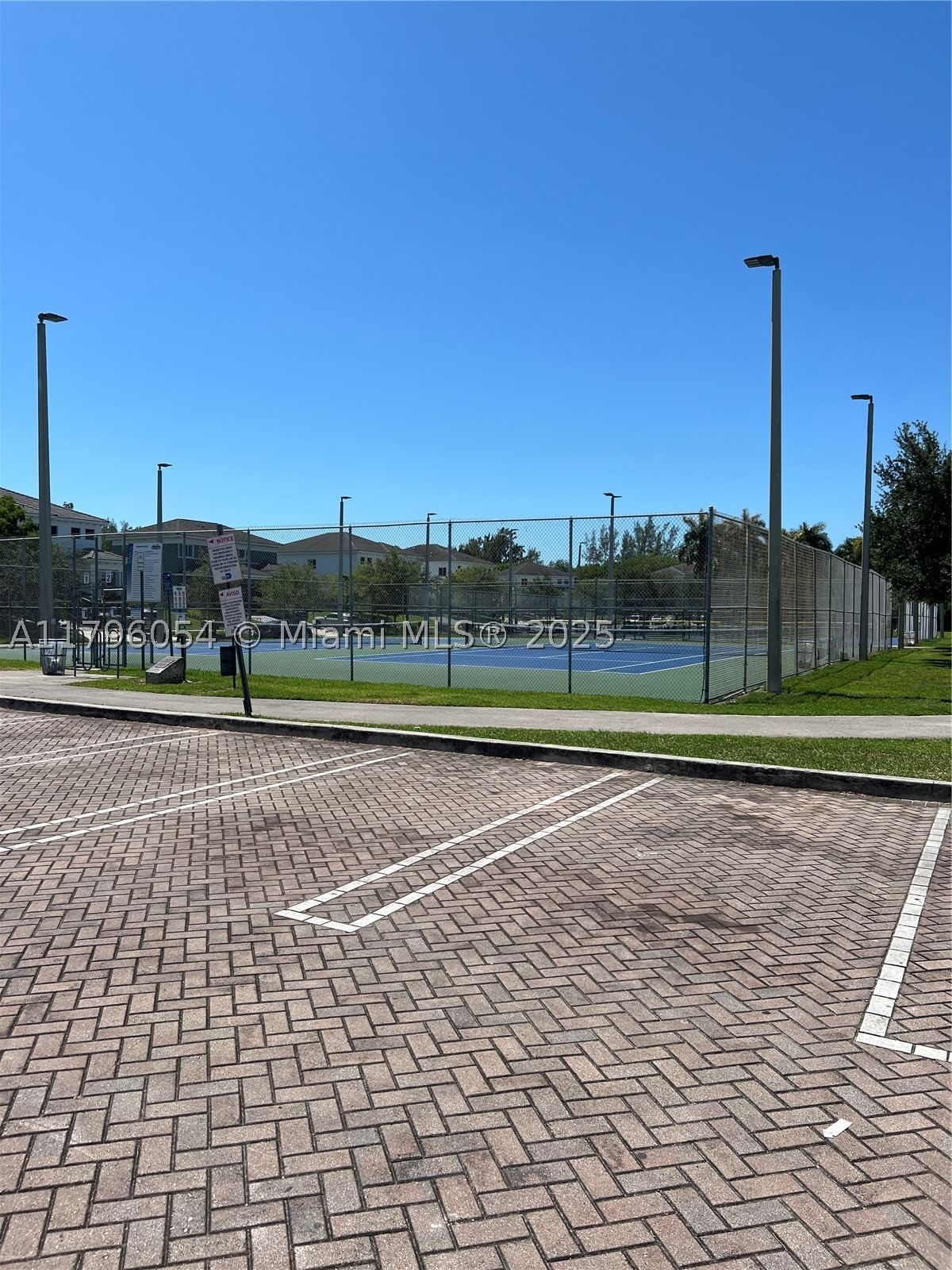 Real estate property located at 20121 79th Ave, Miami-dade, Saga Bay Sec 1 Pt 7, Cutler Bay, FL