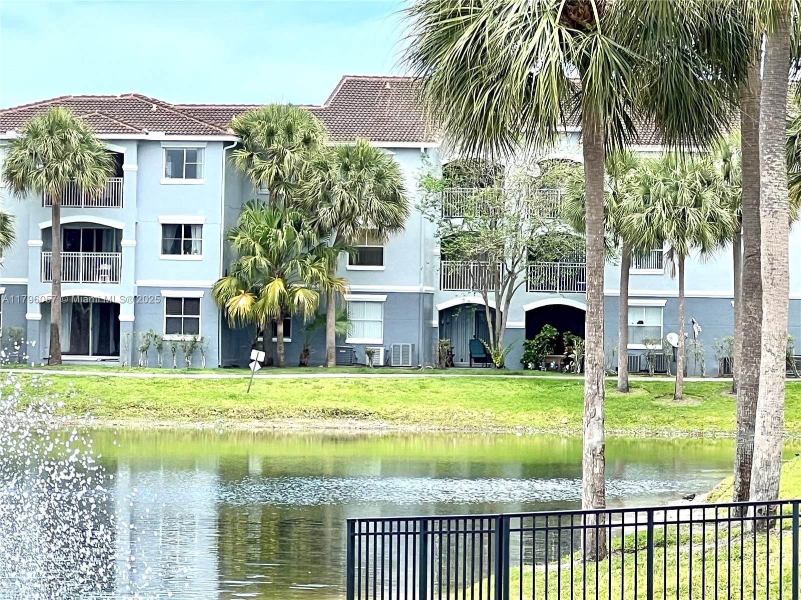 Real estate property located at 150 96th Ave #9-208, Broward, La Via Condo, Pembroke Pines, FL
