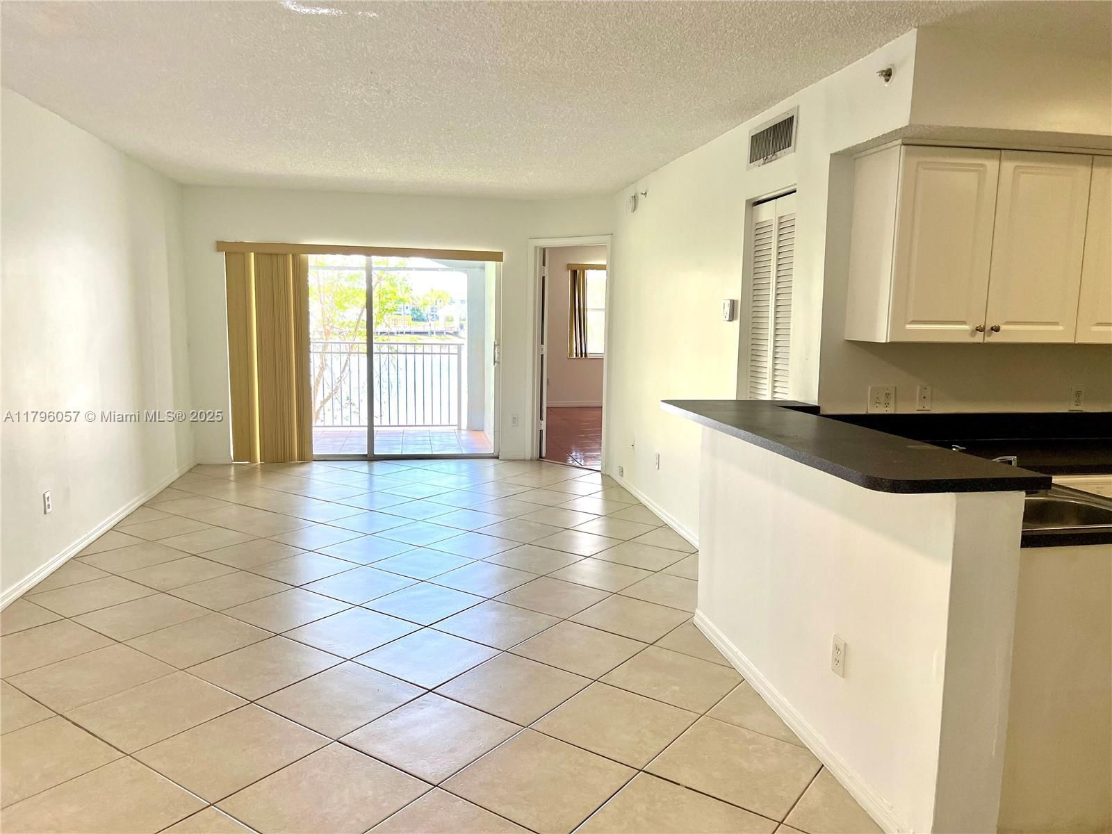 Real estate property located at 150 96th Ave #9-208, Broward, La Via Condo, Pembroke Pines, FL