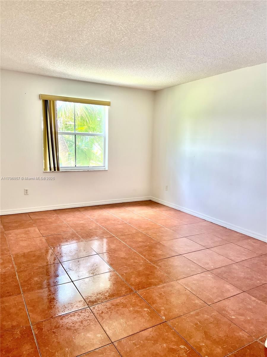 Real estate property located at 150 96th Ave #9-208, Broward, La Via Condo, Pembroke Pines, FL