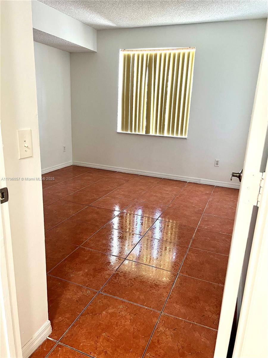 Real estate property located at 150 96th Ave #9-208, Broward, La Via Condo, Pembroke Pines, FL