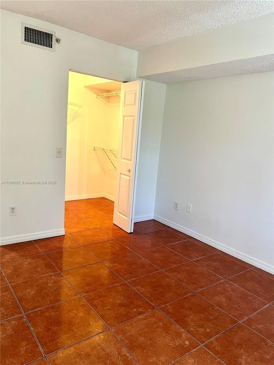 Real estate property located at 150 96th Ave #9-208, Broward, La Via Condo, Pembroke Pines, FL