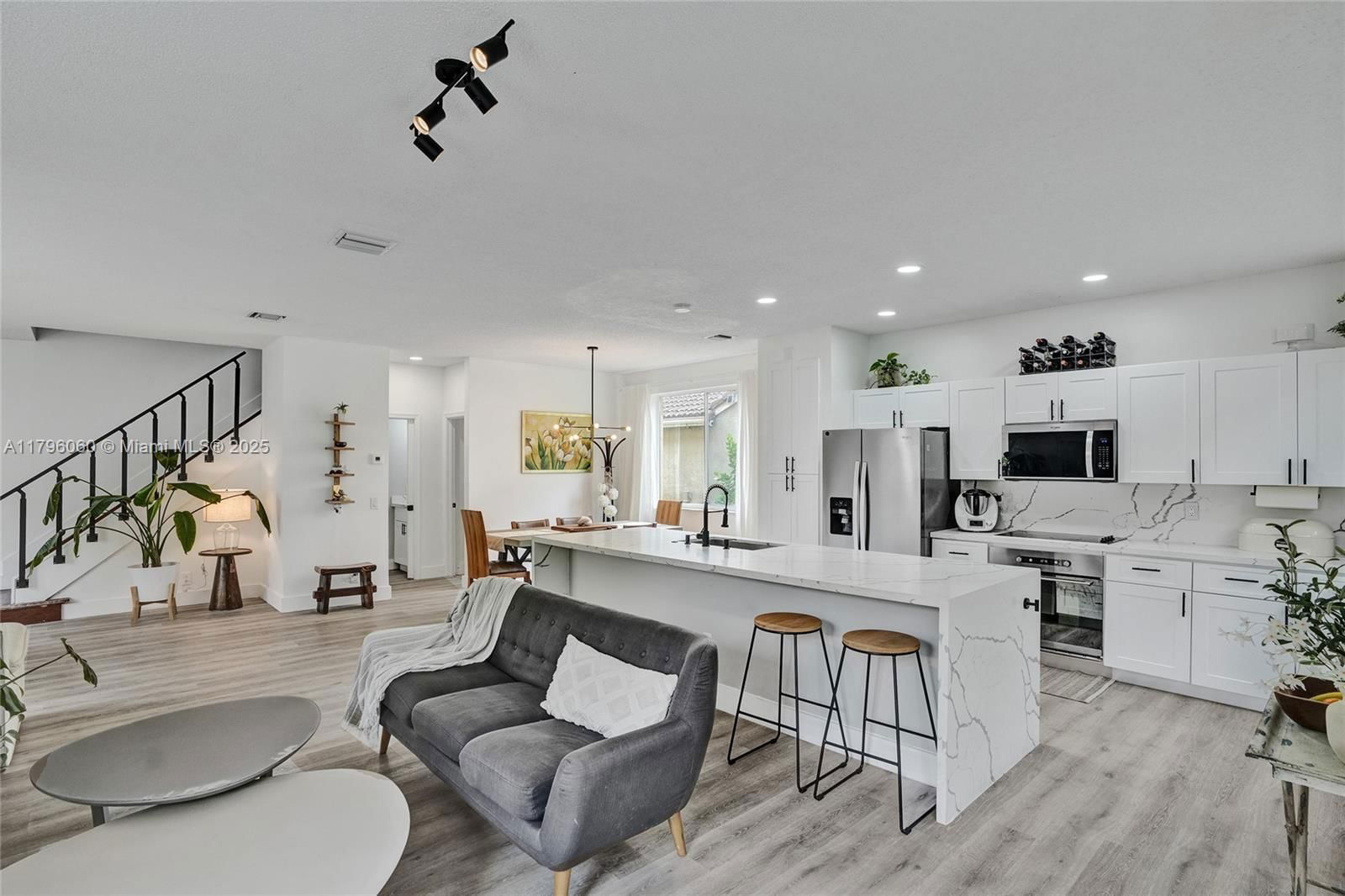 Real estate property located at 1381 Sago Ln, Broward, Sector 2-parcels 1 2 3 4, Weston, FL