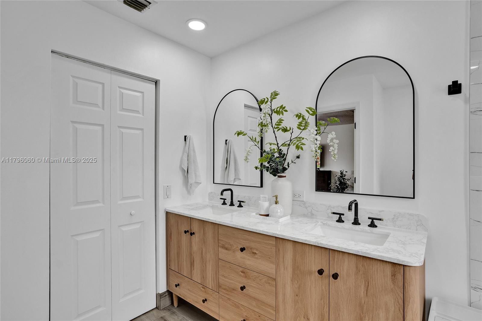 Real estate property located at 1381 Sago Ln, Broward, Sector 2-parcels 1 2 3 4, Weston, FL