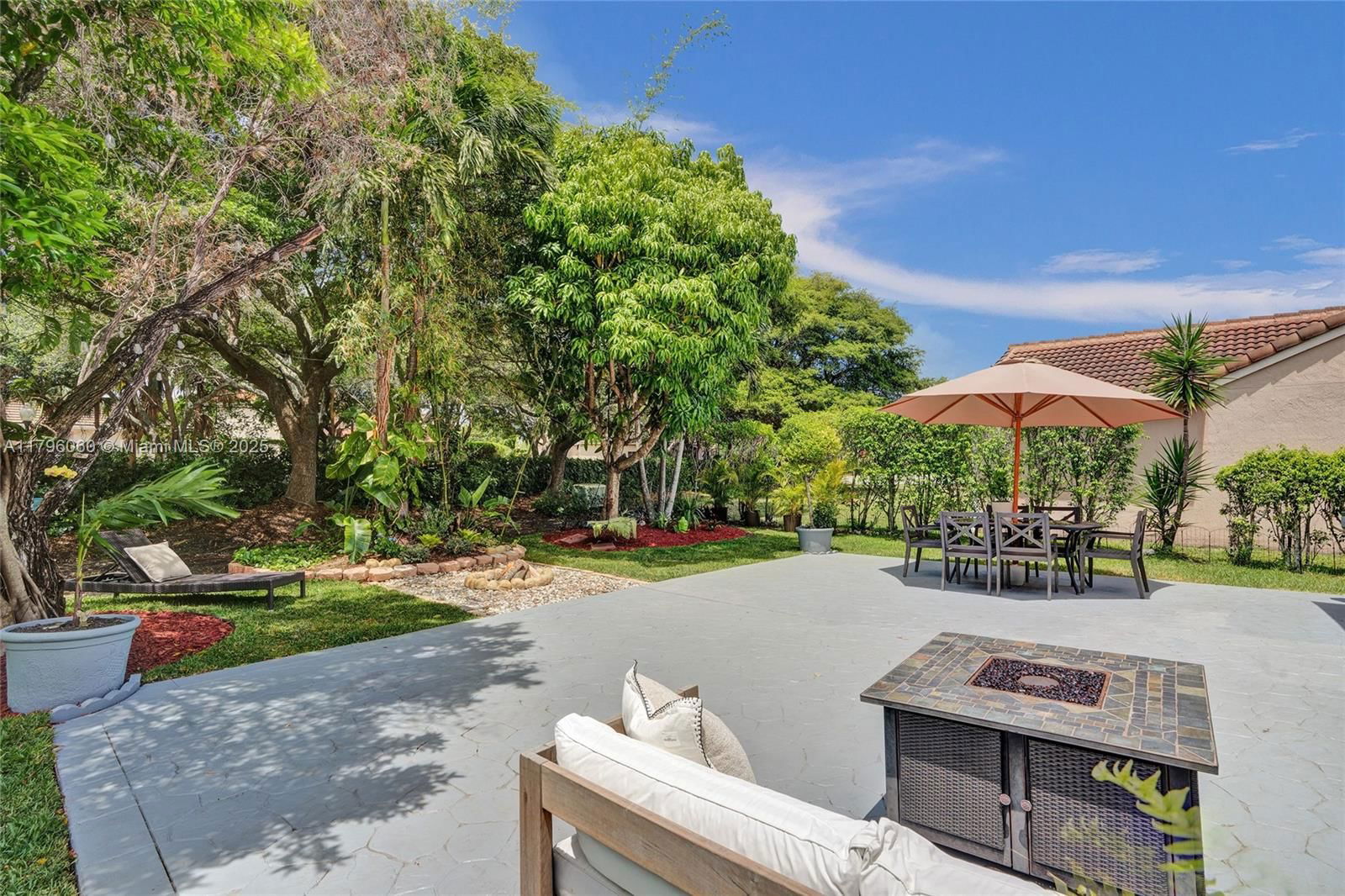 Real estate property located at 1381 Sago Ln, Broward, Sector 2-parcels 1 2 3 4, Weston, FL