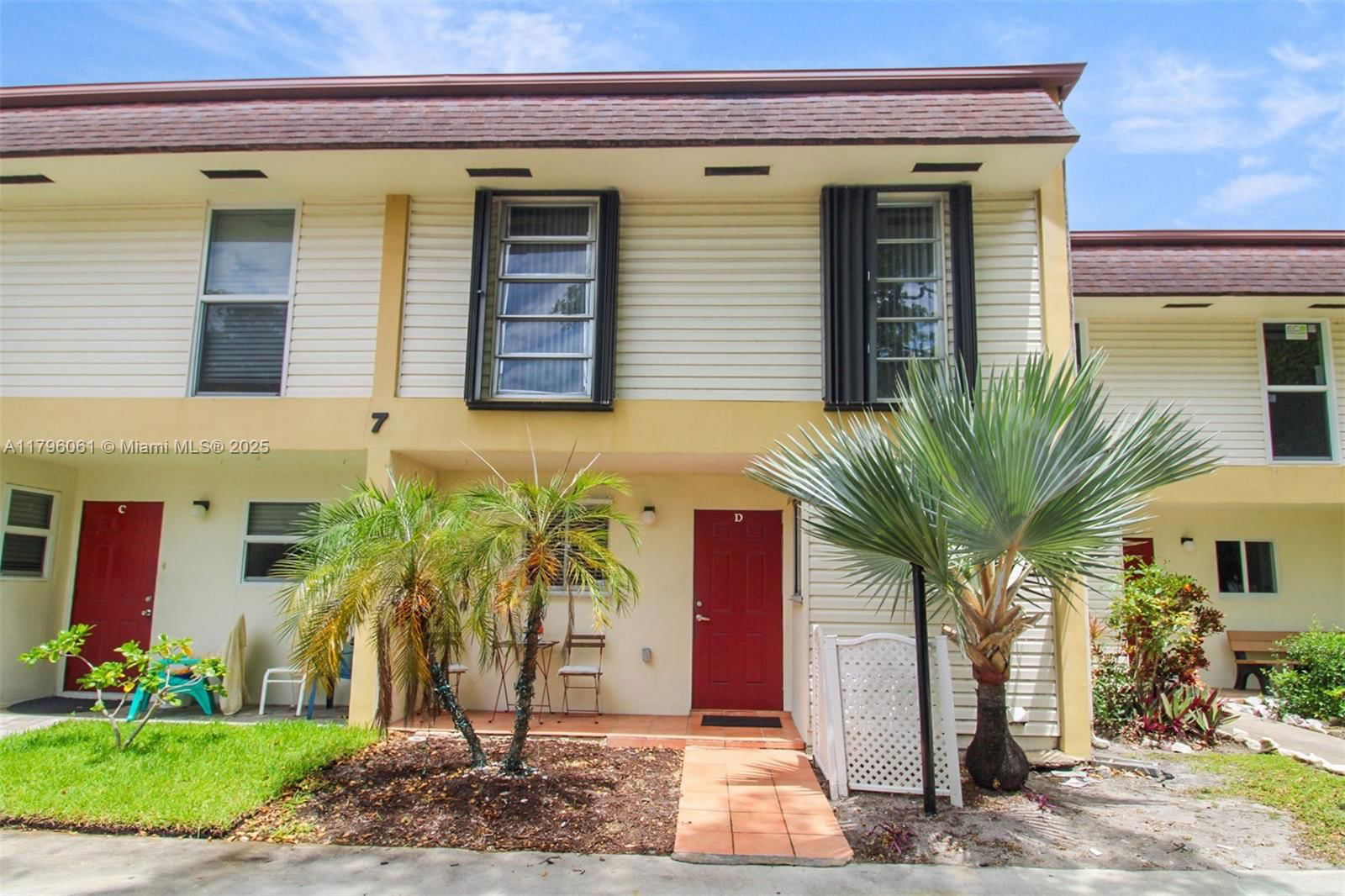 Real estate property located at 3321 Farragut St #7D, Broward, Hollywood Gardens Condomi, Hollywood, FL