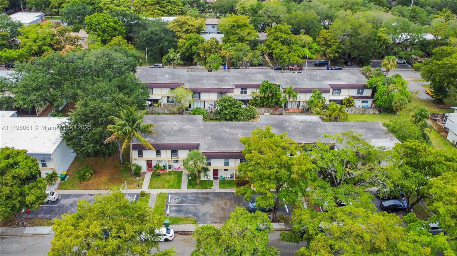 Real estate property located at 3321 Farragut St #7D, Broward, Hollywood Gardens Condomi, Hollywood, FL