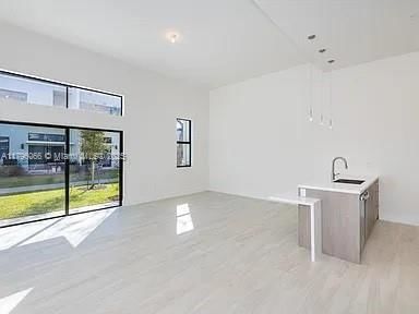 Real estate property located at 4500 8th Pl #4500, Broward, Plantation Business Park, Plantation, FL