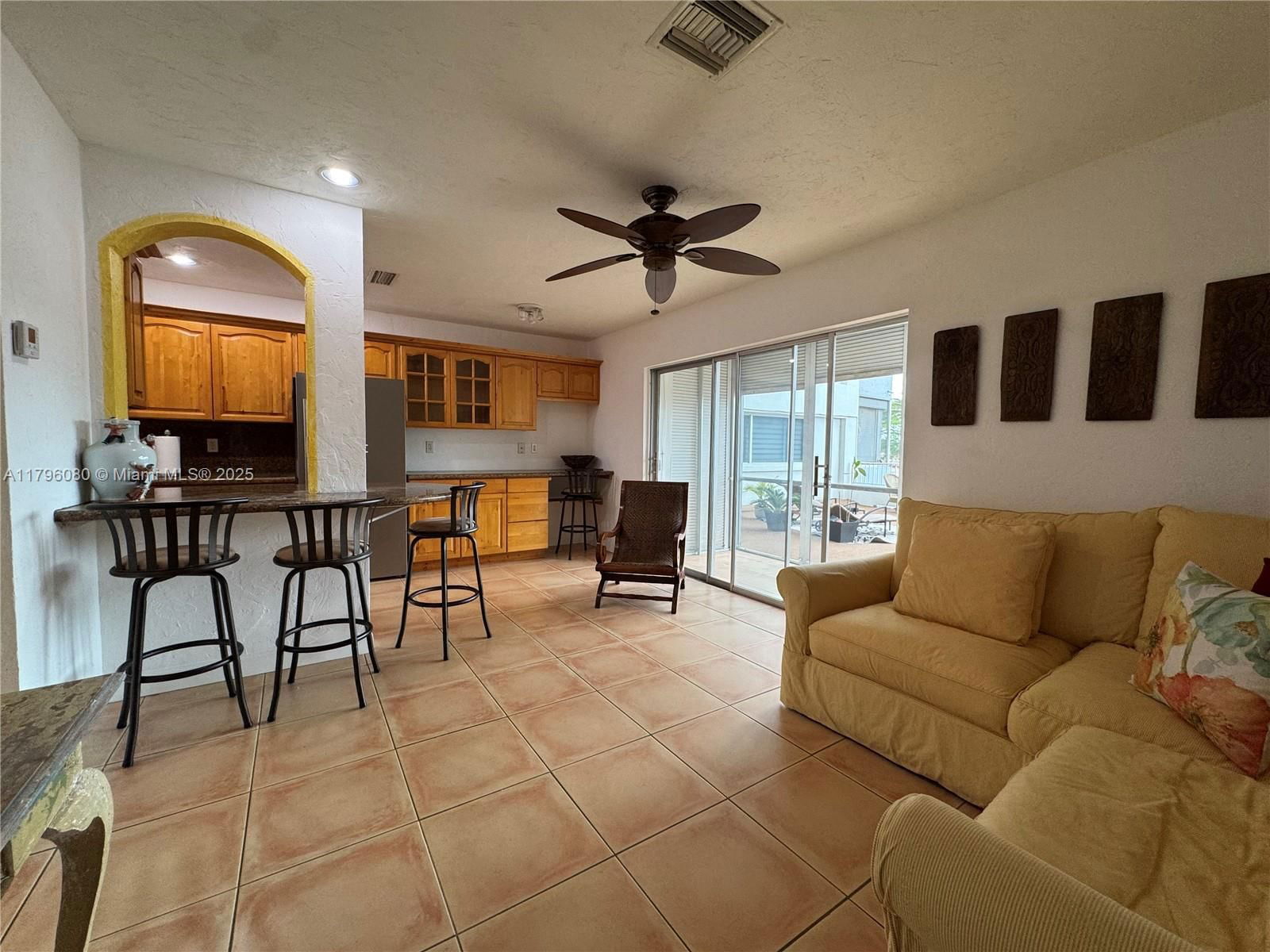 Real estate property located at 1700 Pierce St #202, Broward, St Francis Apts Co-op, Hollywood, FL