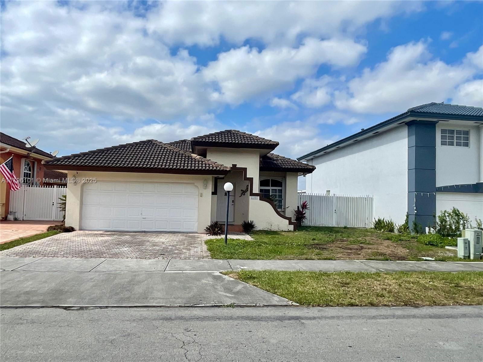 Real estate property located at 15351 36th St, Miami-dade, Caribe Lakes Phase I, Miami, FL