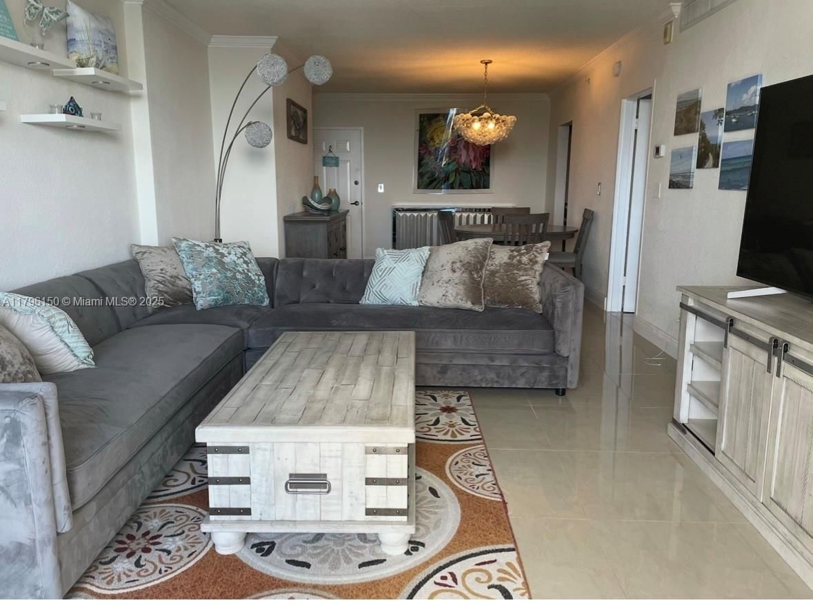 Real estate property located at 2501 Ocean Dr #1228, Broward, Wave Condo, Hollywood, FL