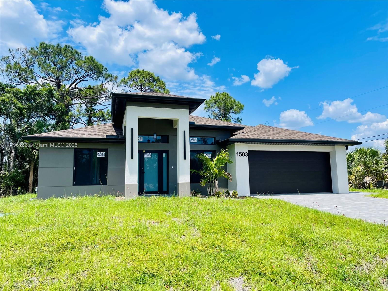Real estate property located at 1211 Gerald Ave, Lee, Lee County Unincorporated, Lehigh Acres, FL