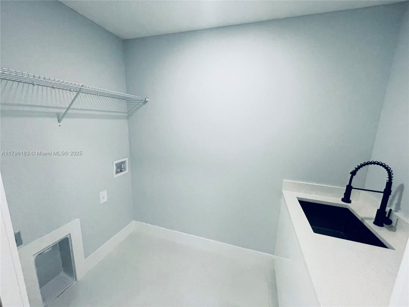 Real estate property located at 1211 Gerald Ave, Lee, Lee County Unincorporated, Lehigh Acres, FL