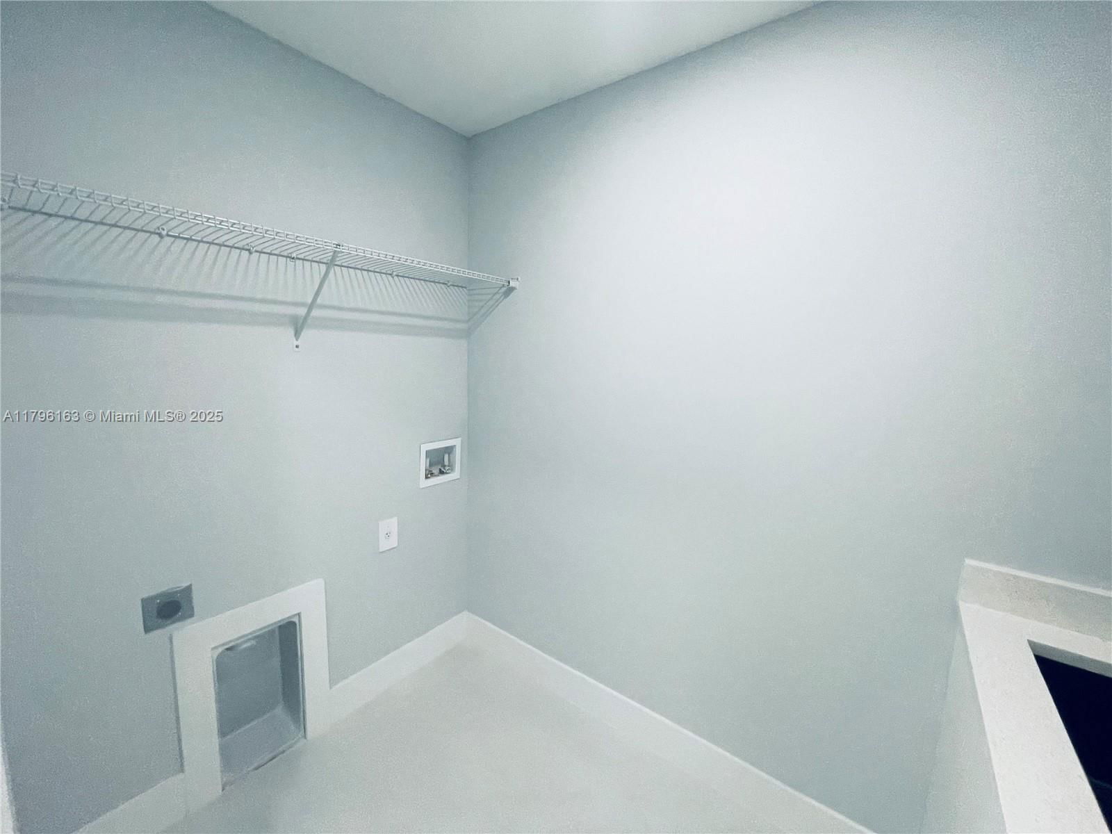 Real estate property located at 1211 Gerald Ave, Lee, Lee County Unincorporated, Lehigh Acres, FL