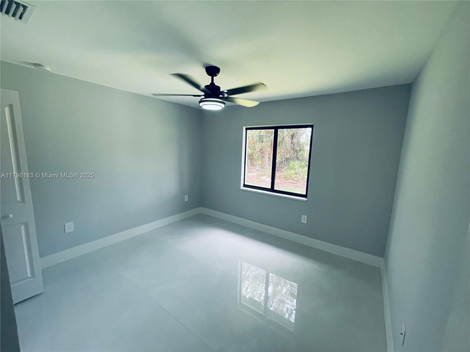 Real estate property located at 1211 Gerald Ave, Lee, Lee County Unincorporated, Lehigh Acres, FL