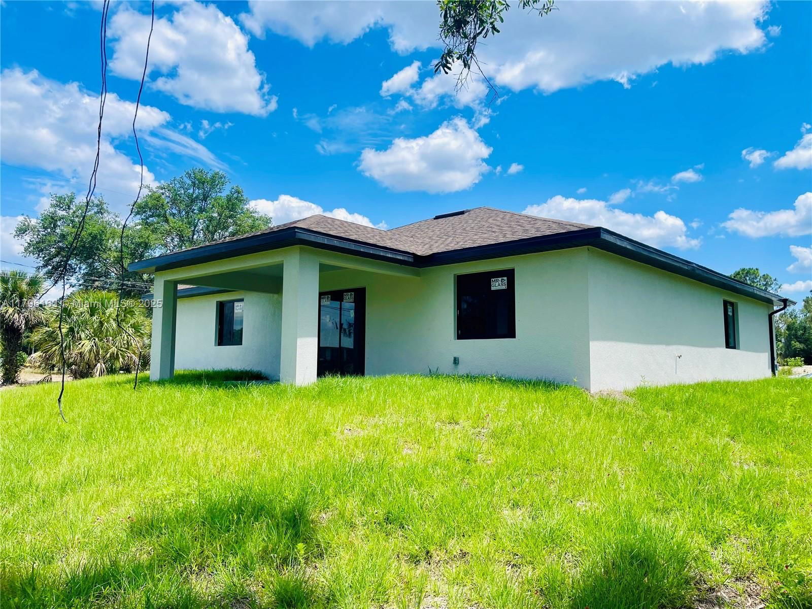 Real estate property located at 1211 Gerald Ave, Lee, Lee County Unincorporated, Lehigh Acres, FL