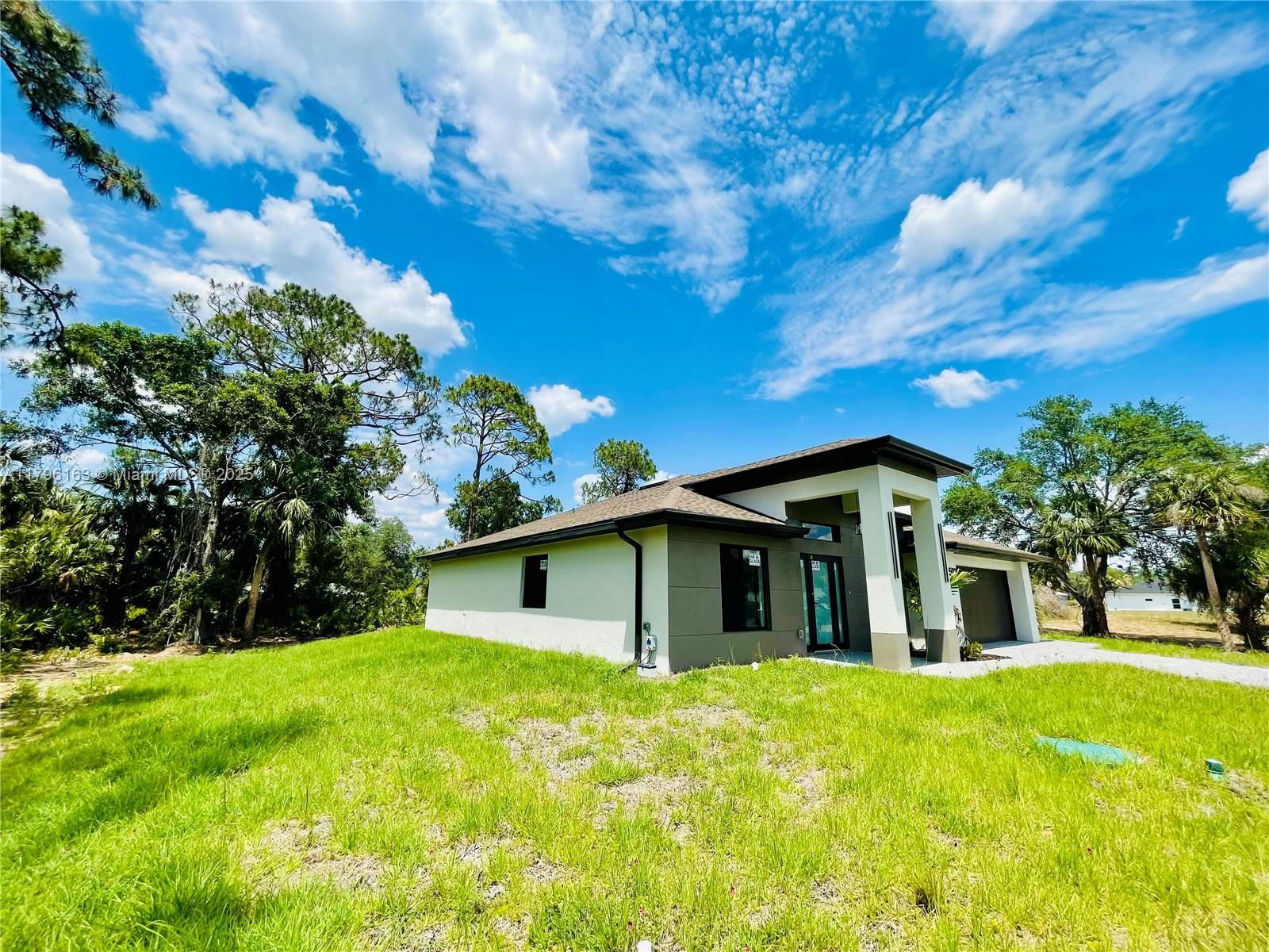 Real estate property located at 1211 Gerald Ave, Lee, Lee County Unincorporated, Lehigh Acres, FL