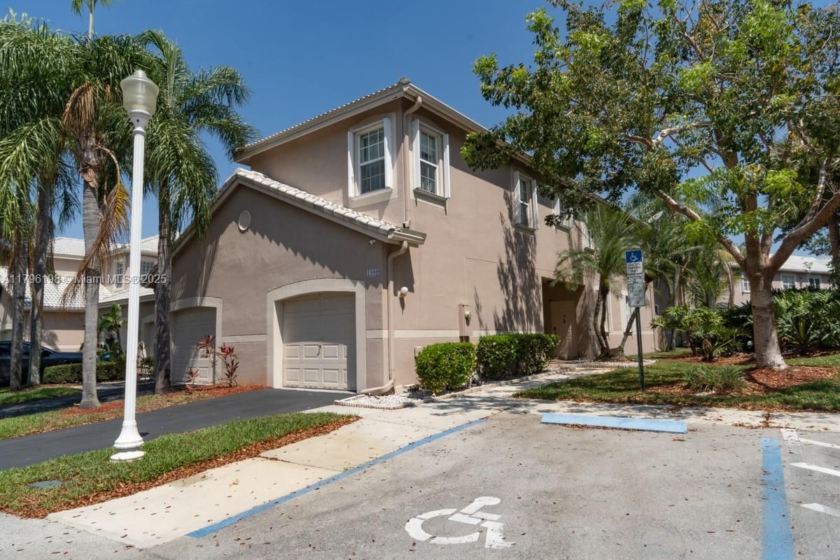 Real estate property located at 1999 Madeira Dr, Broward, Sectors 3 & 4 Boundary Pl, Weston, FL