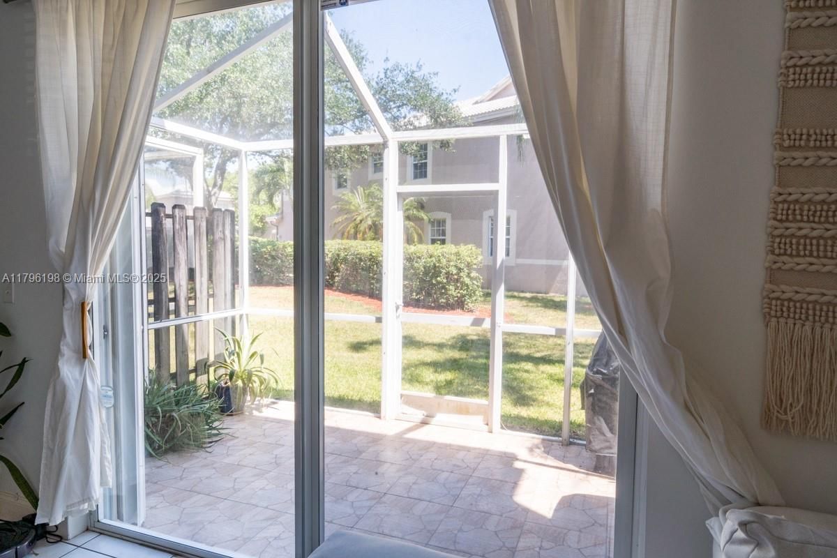 Real estate property located at 1999 Madeira Dr, Broward, Sectors 3 & 4 Boundary Pl, Weston, FL