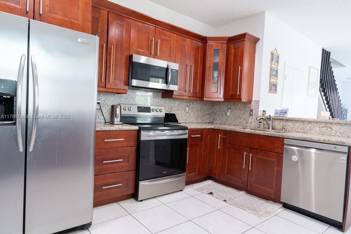 Real estate property located at 1999 Madeira Dr, Broward, Sectors 3 & 4 Boundary Pl, Weston, FL