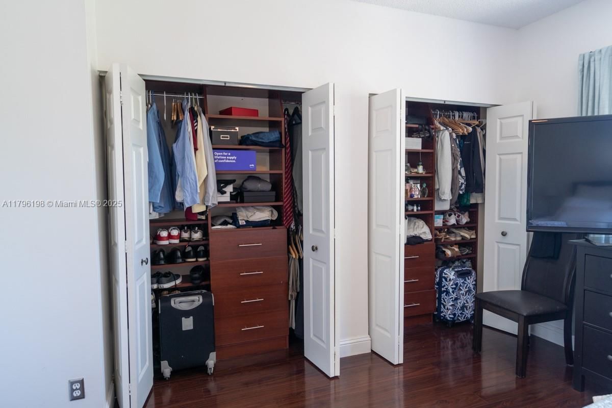 Real estate property located at 1999 Madeira Dr, Broward, Sectors 3 & 4 Boundary Pl, Weston, FL