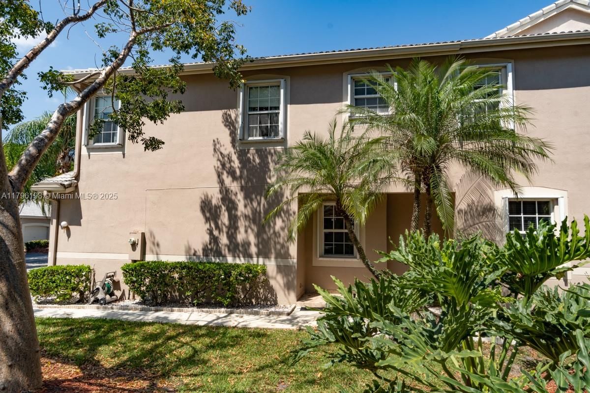 Real estate property located at 1999 Madeira Dr, Broward, Sectors 3 & 4 Boundary Pl, Weston, FL