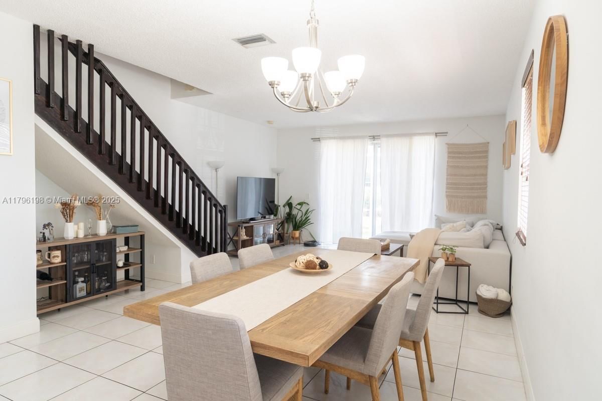 Real estate property located at 1999 Madeira Dr, Broward, Sectors 3 & 4 Boundary Pl, Weston, FL