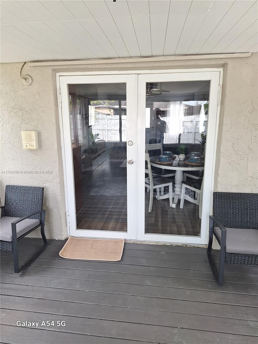 Real estate property located at 423 80th Ave, Broward, North Lauderdale Village, North Lauderdale, FL