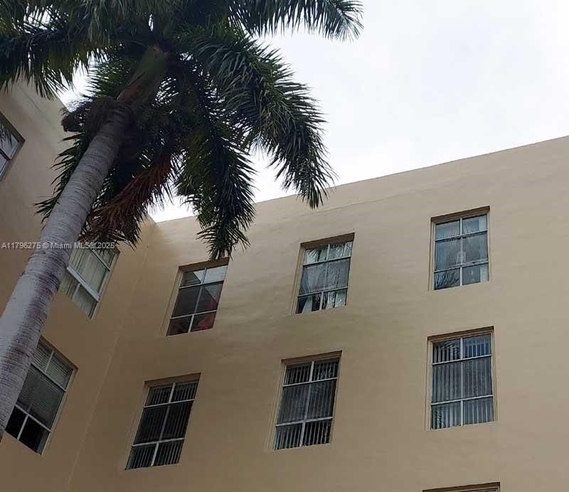 Real estate property located at 7400 20th Ave #326, Miami-dade, Royal Palms Condo, Hialeah, FL