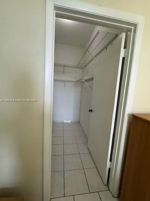 Real estate property located at 7400 20th Ave #326, Miami-dade, Royal Palms Condo, Hialeah, FL
