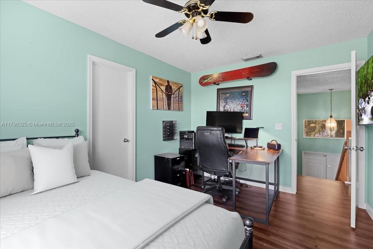 Real estate property located at 4370 82nd Way, Broward, Orange Drive-pine Island, Davie, FL