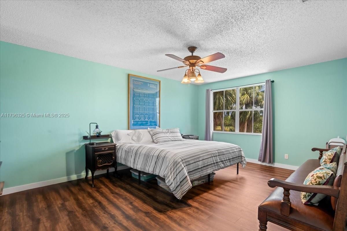 Real estate property located at 4370 82nd Way, Broward, Orange Drive-pine Island, Davie, FL
