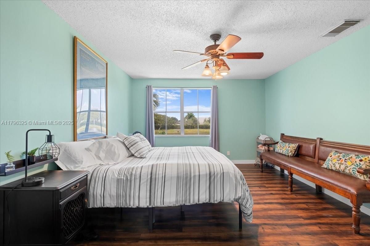 Real estate property located at 4370 82nd Way, Broward, Orange Drive-pine Island, Davie, FL