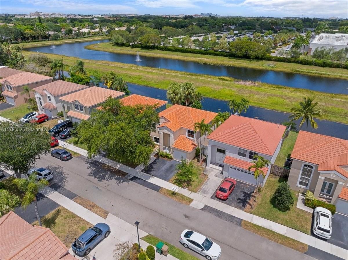 Real estate property located at 4370 82nd Way, Broward, Orange Drive-pine Island, Davie, FL