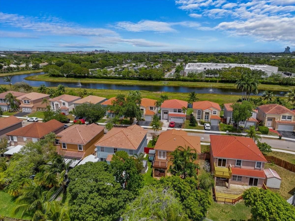 Real estate property located at 4370 82nd Way, Broward, Orange Drive-pine Island, Davie, FL