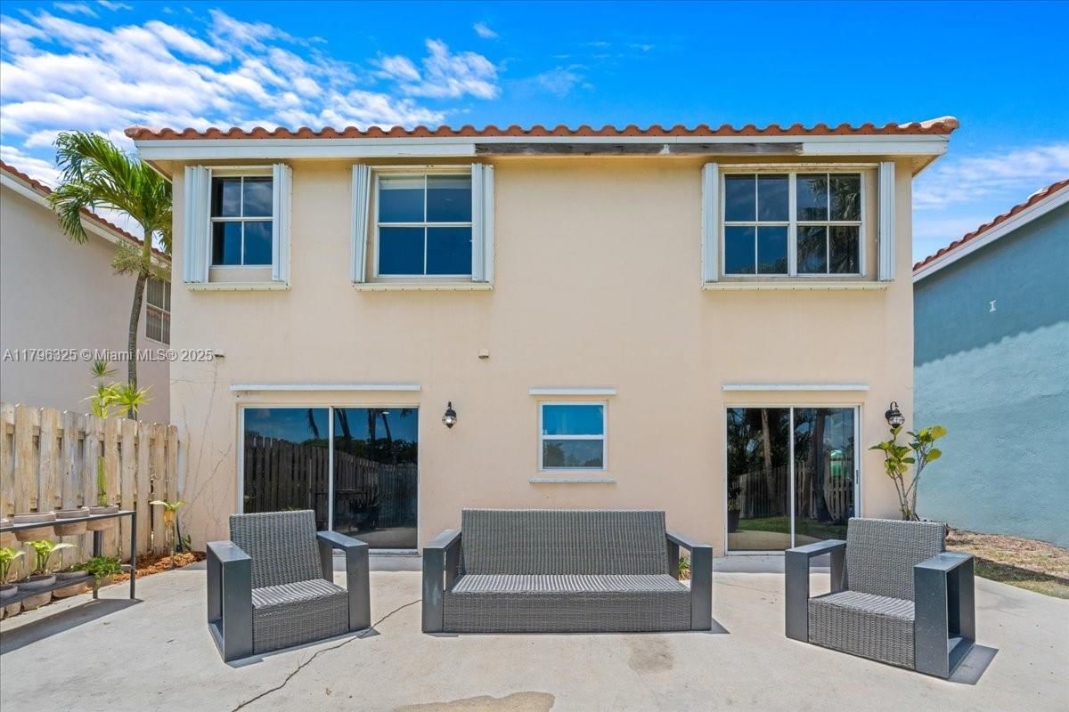Real estate property located at 4370 82nd Way, Broward, Orange Drive-pine Island, Davie, FL