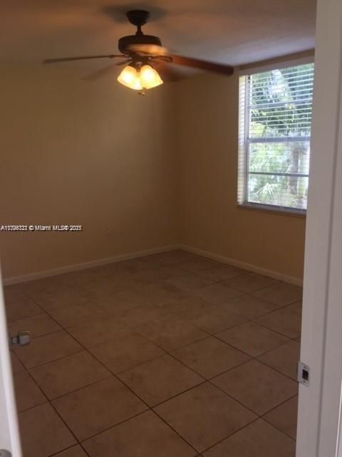 Real estate property located at 10000 80th Ct #2223, Miami-dade, Samari Lake East Condo, Hialeah Gardens, FL